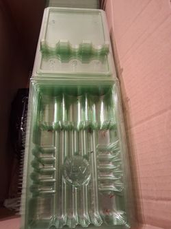 Clone delivery trays
