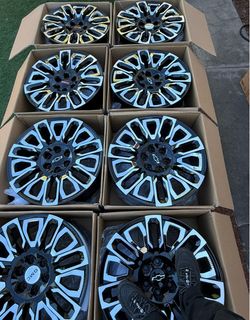 22 inches ultimate edition rims gmc Sierra gmc Denali ultimate wheels