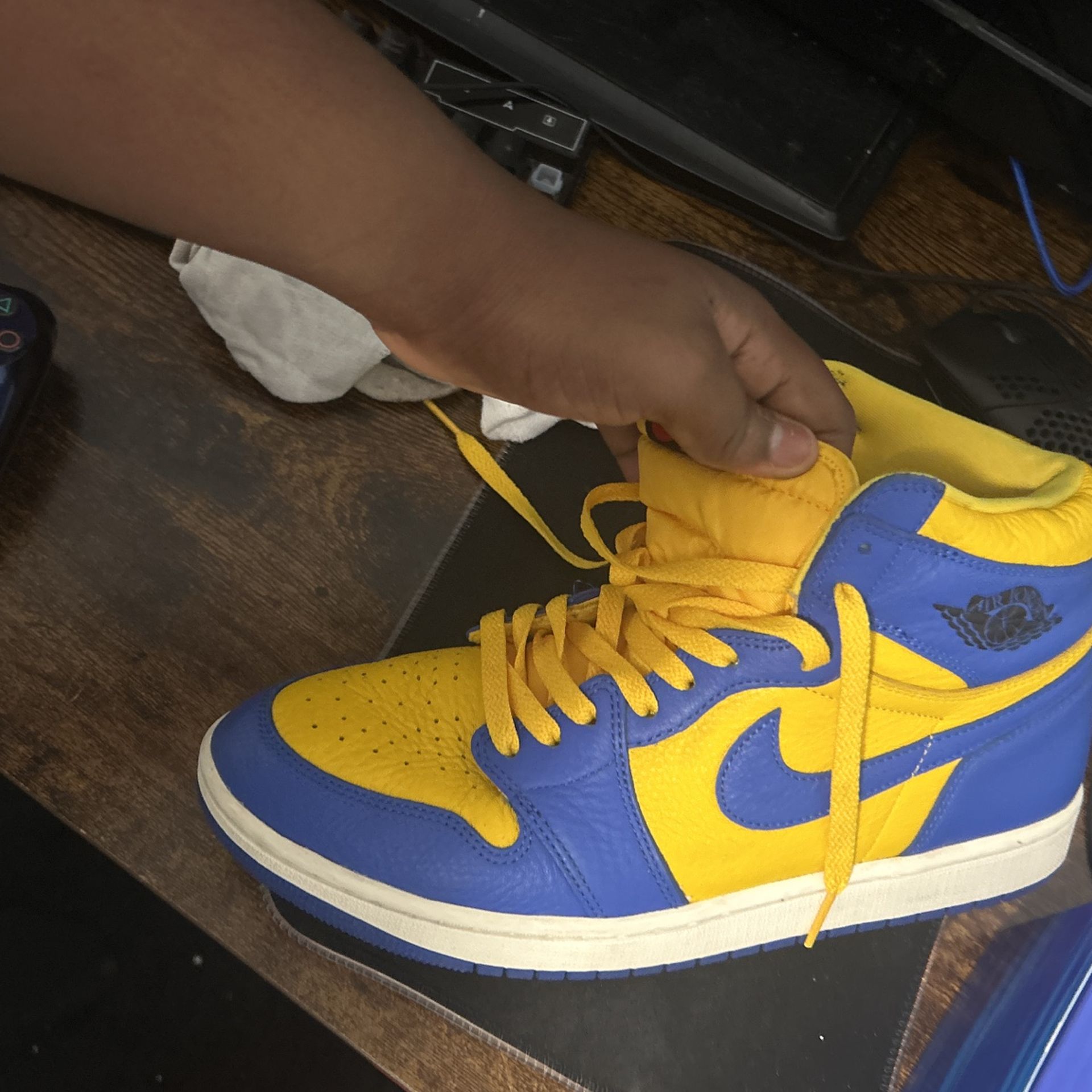 Jordan 1 Retro OG High Reverse Laney W