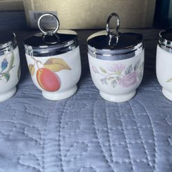 ROYAL WORCESTER Porcelain Eggs Coddler 