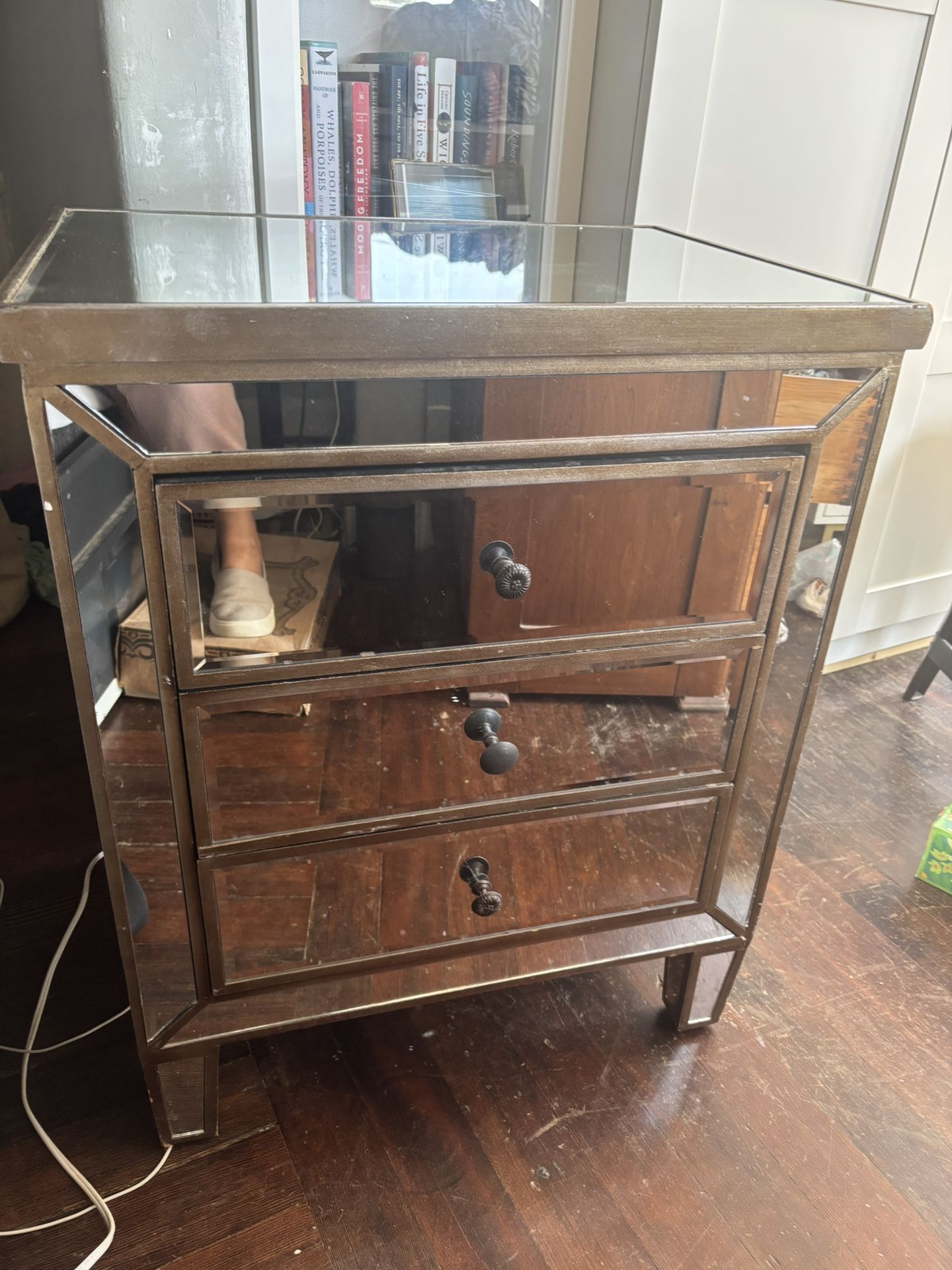Mirrored Cabinet