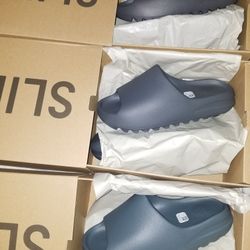 Yeezy Slide "Granite"