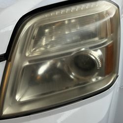Headlights Buffed And Sealed