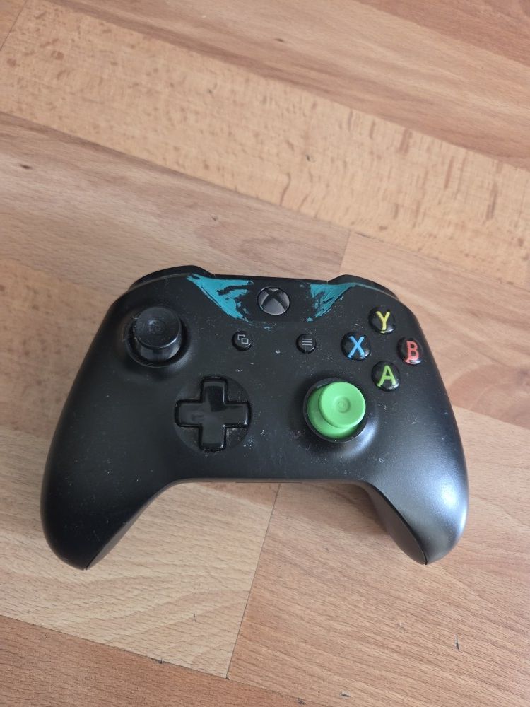 Xbox One Wireless Controller 