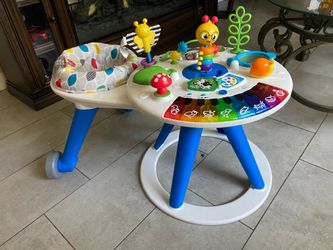 Baby entertainment center