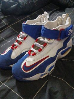 Nike size 6 and 1/2