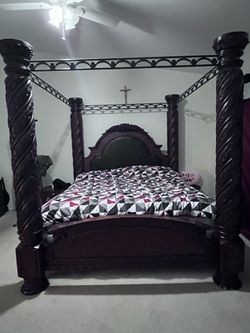 King bed frame with box spring