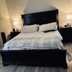 4 Piece Espresso Solid Wood Cal King Bedroom Set