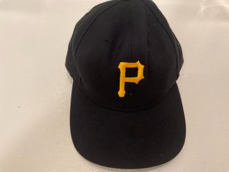 PITTSBURGH PIRATES BALL CAP