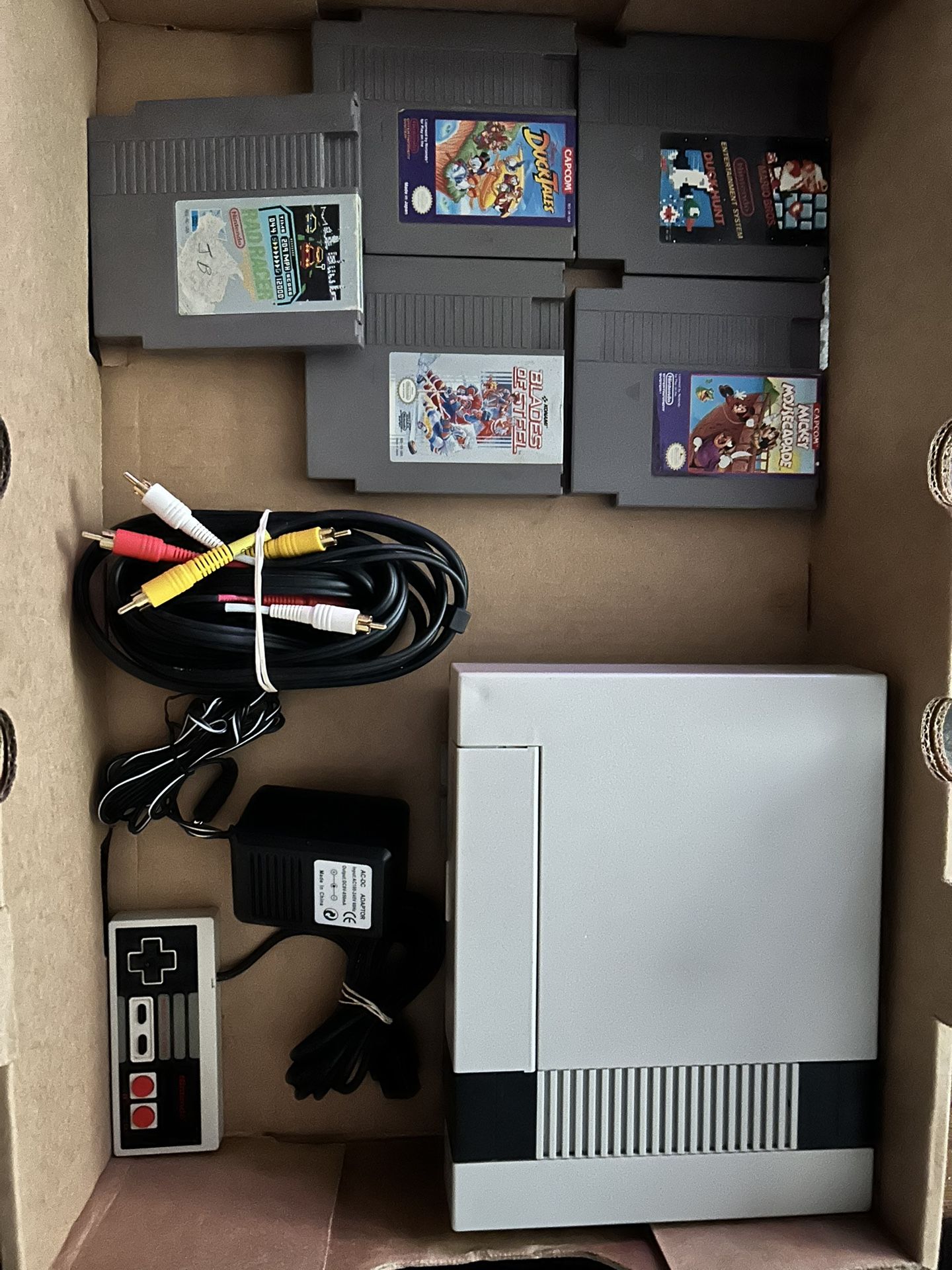 Nintendo NES Console 5-Game Bundle(Tested Working Good)