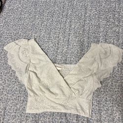 White Crop Top Size: Small