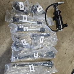 4in Lift  Front And Back With Front Ball Joint Kit 2000-2006 gmc chevy silverado yukon tahoe 2wd 4in lift kit front and rear