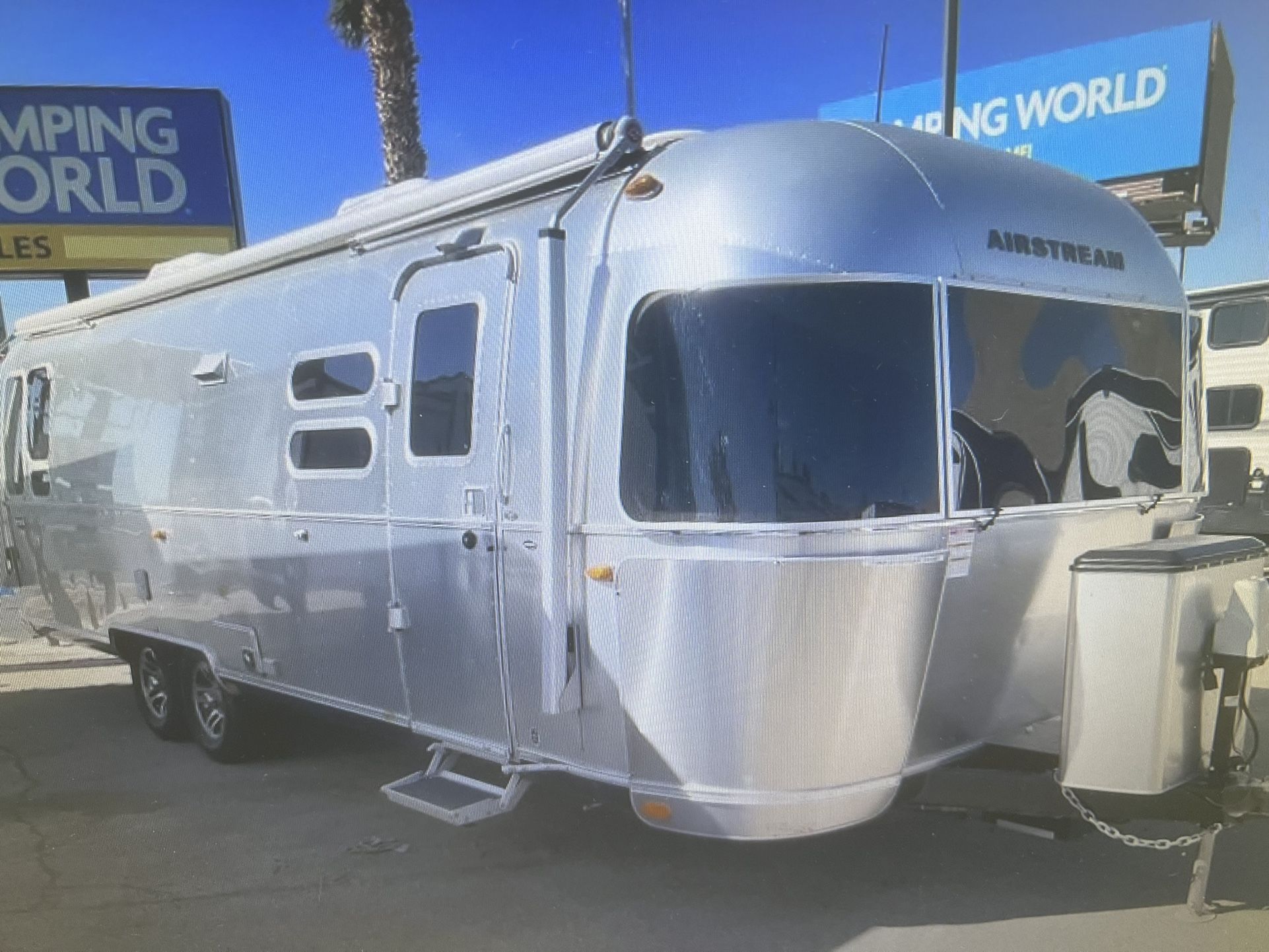 2017 AIRSTREAM INTERNATIONAL SERENITY 30