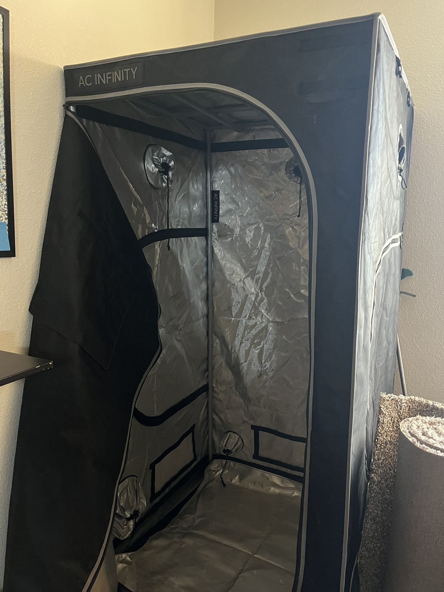 AC Infinity 4 Plant Tent