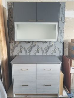 Beautiful custom cabinetry with Countertop asking $1500