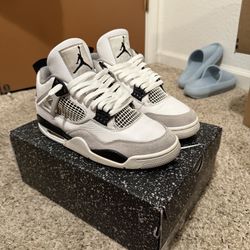 Jordan 4 Military Black Size 8 Could Fit A 7.5
