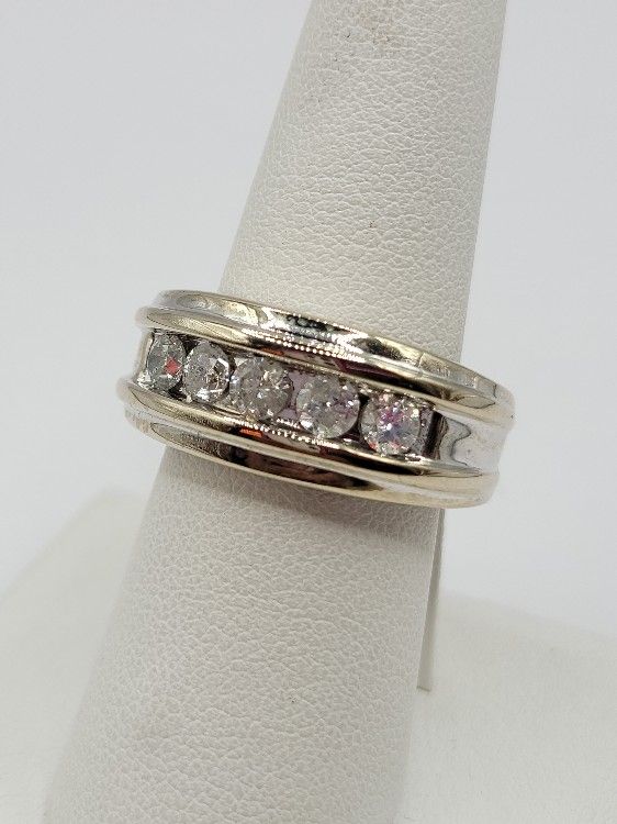 14kt Solid White Gold Mens Band Ring with Diamonds 