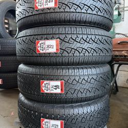 Set 275/60/20 Pirelli Scorpion Like new.