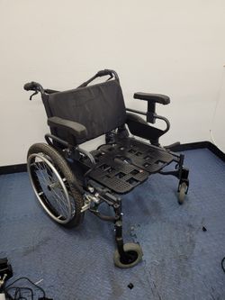 Karma Heavy DUTY WHEELCHAIR 450lbs WEIGHT CAPACITY 