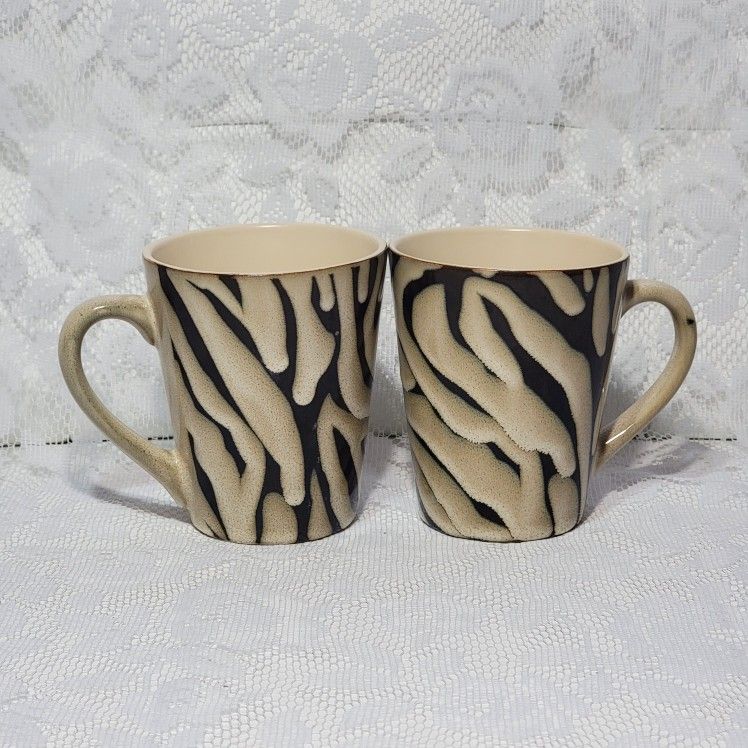 Set of 2 Vintage Soho Loft Stoneware Zebra Print Pattern Mugs Black Beige