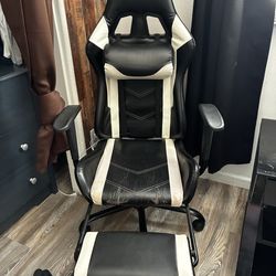Gaming chair
