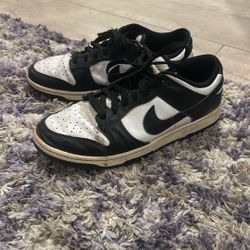 Nike Panda dunks size 9 (open to price change)