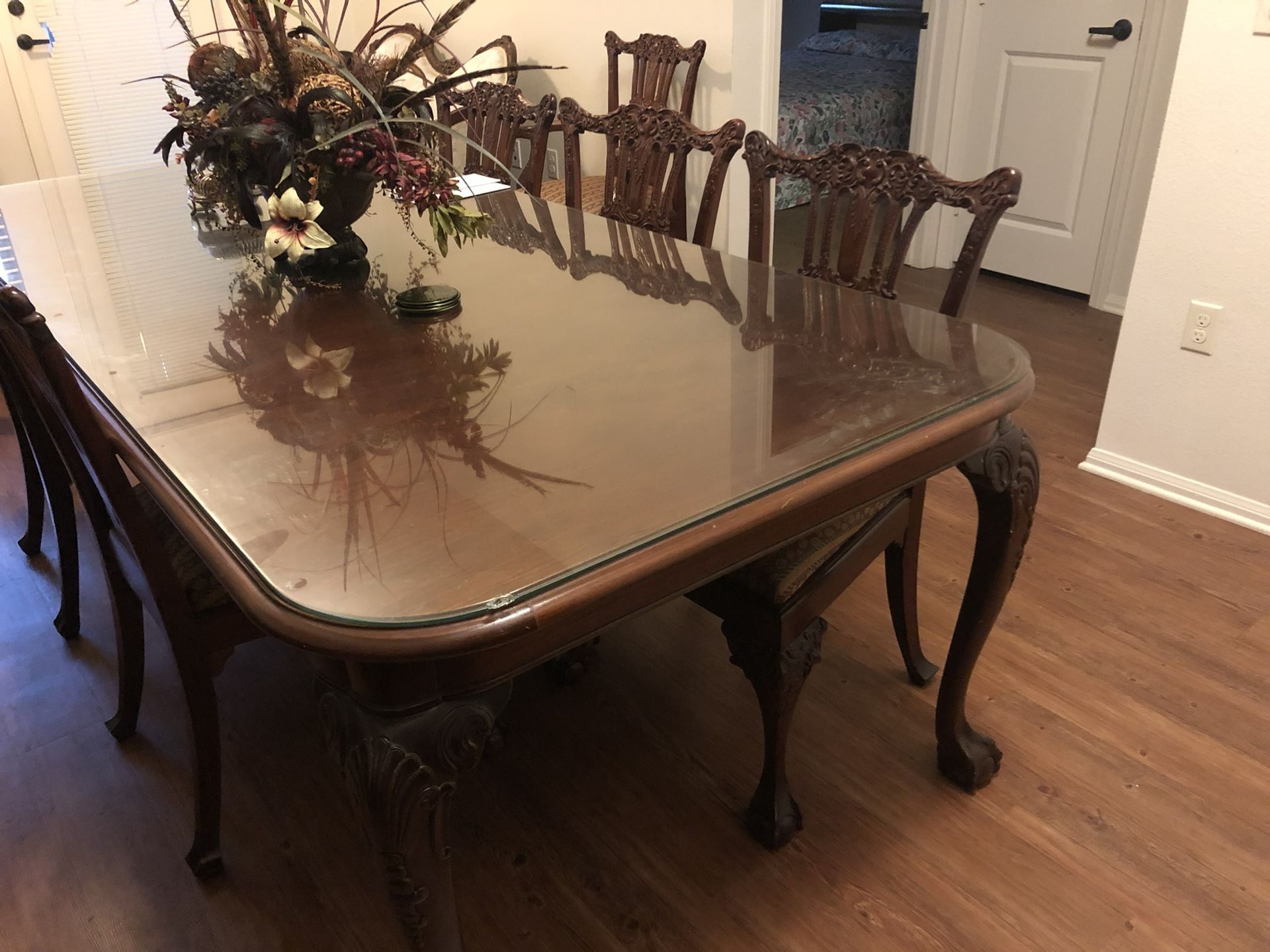 Mahogany Formal Dining Table For 8 People