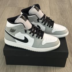Nike Air Jordan 1 Mid Smoke Grey Black White 554724-092 Men’s Size 11