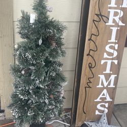 4 Feet Tree With Lights And  Vase Used 