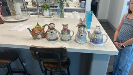 O Tagiri and Fritz and Floyd Tea Pots