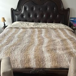 Luxury King Bedroom Set – Solid Wood with Ornate Detail & Mirror Dresser - $950 (Tucker)