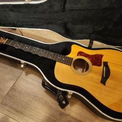 Taylor 310ce 6 String Ac/electric w/hardshell Case