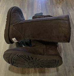 UGG TALL CLASSIC BOOTS