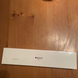 Apple Watch 3 (new in sealed box)