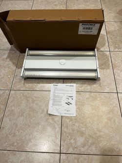 NEW PHOENIX Ascend LHB LED lighting Fixture…Ideal for Workshops, Warehouses…I Have 4 Available…$125