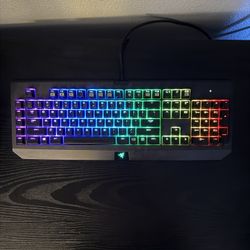 Razer BlackWidow Chroma: Clicky RGB Mechanical Gaming Keyboard