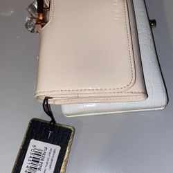2 Wallets 