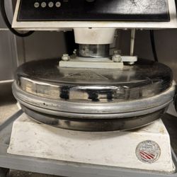 Doughpro Proluxe Dp2000b 18” Endurance X2 Manual Pizza or Tortilla Dough Press