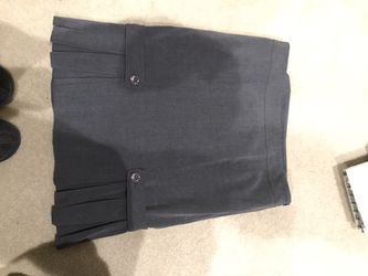 Pleated pencil skirt