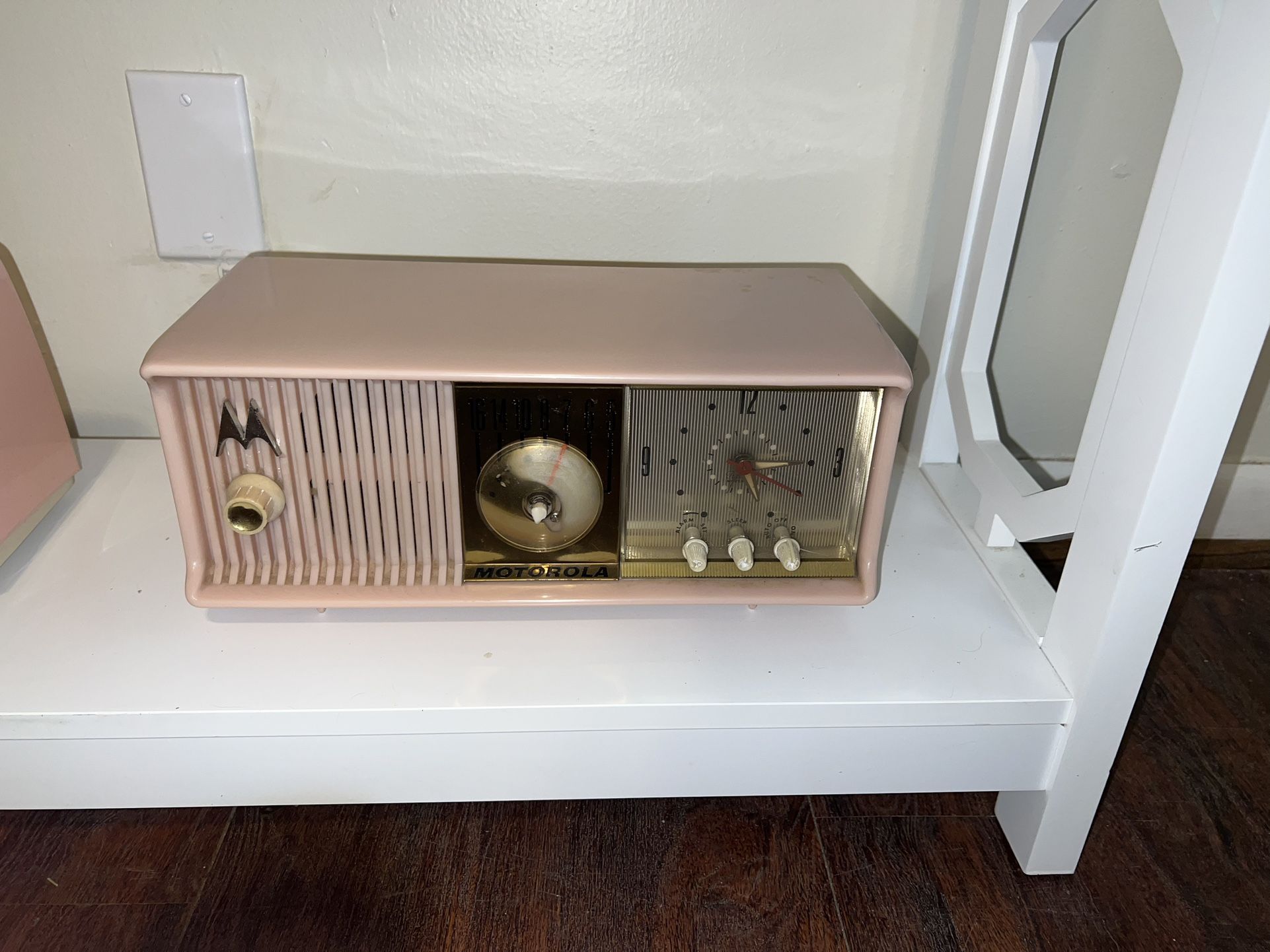 Vintage pink Motorola Radio