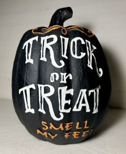 Halloween Trick Or Treat Smell My Feet Vintage Black Pumpkin With Carved Script NOS