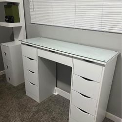 White Vanity Desk With Glass Top