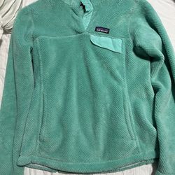 Women’s Patagonia Sweatshirt 