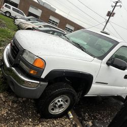 2004 GMC Sierra