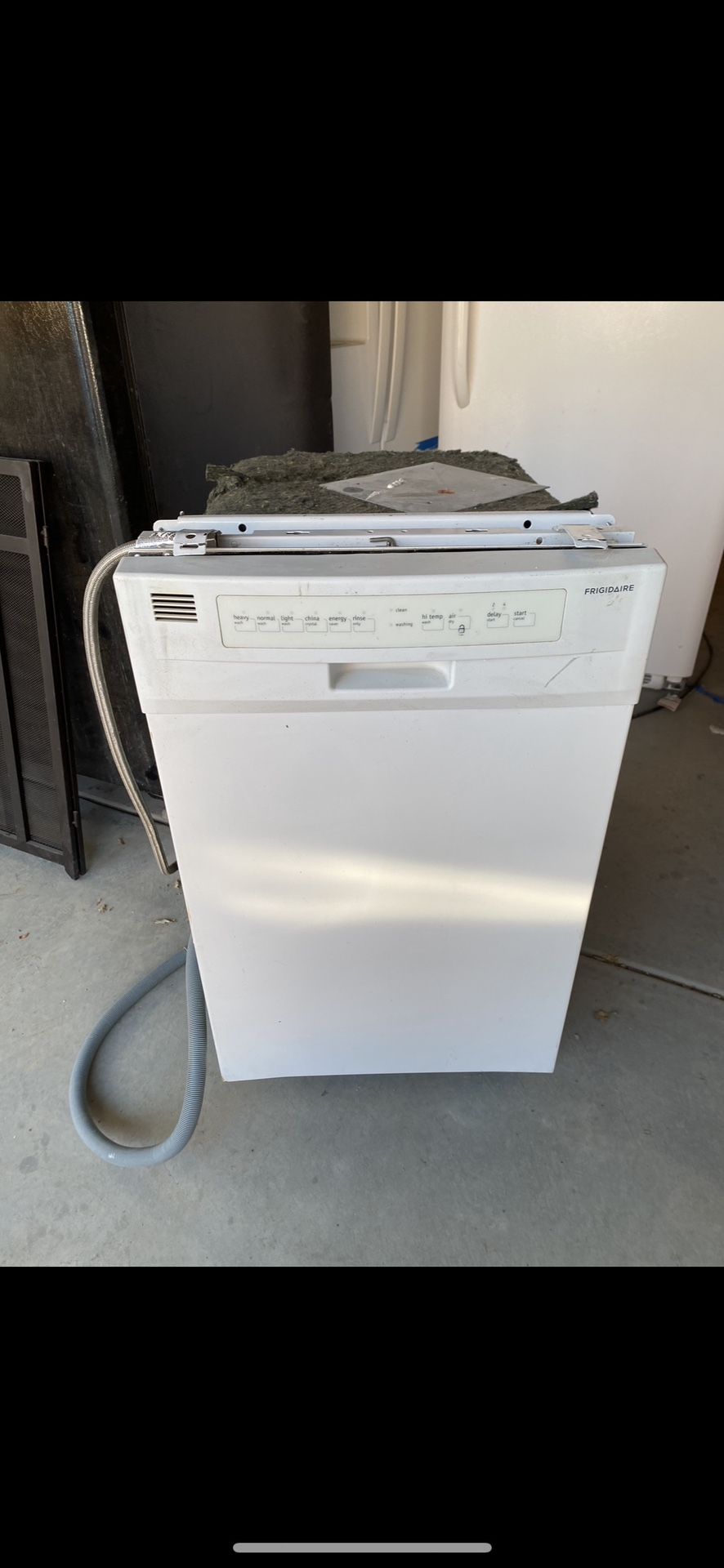 Frigidaire 18” Dishwasher