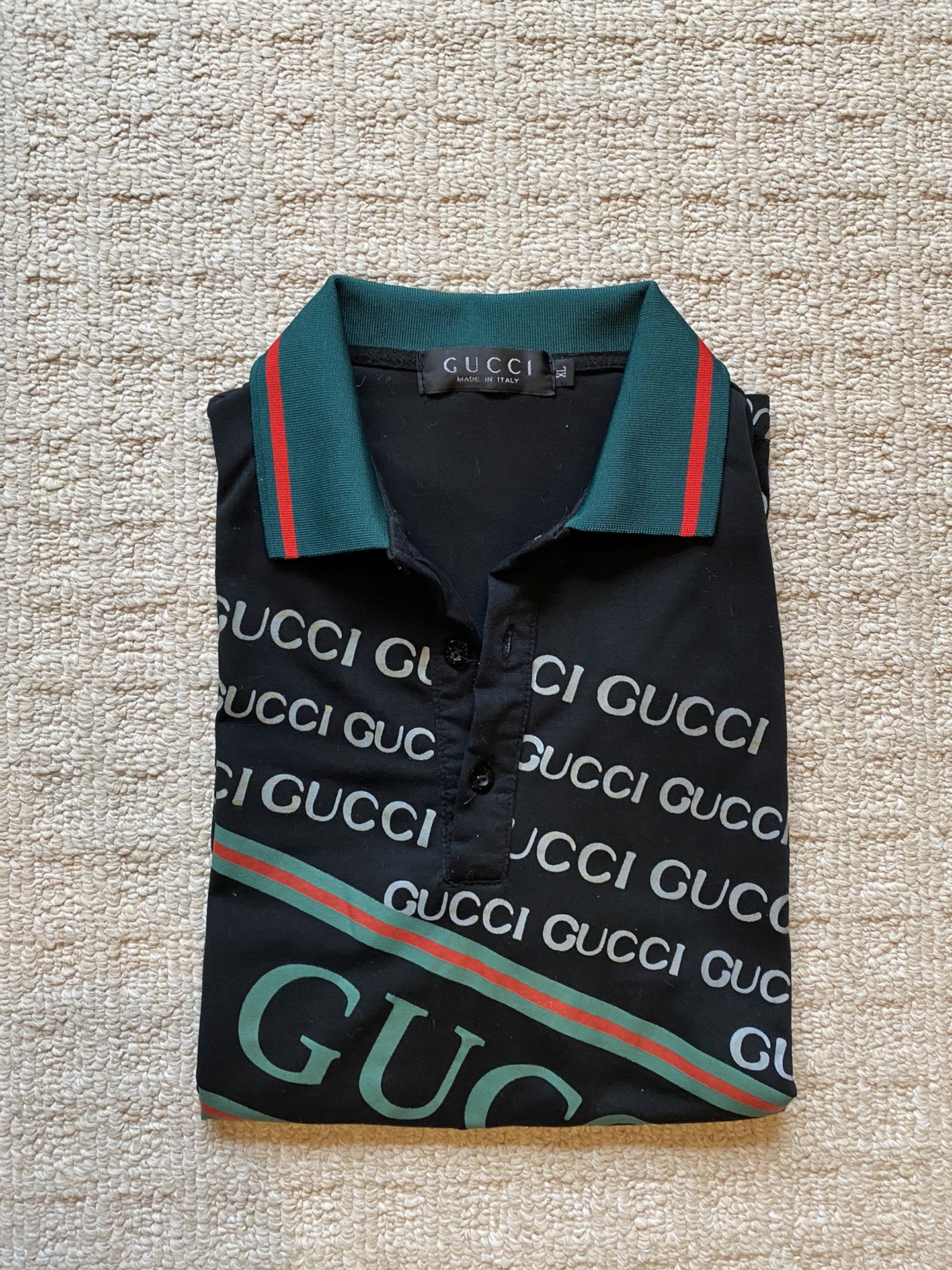 Gucci polo (size XL)