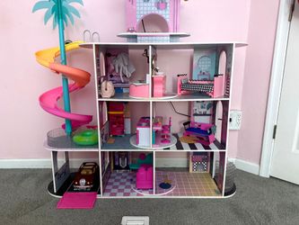 L.O.L Suprise! Omg fashion house playset