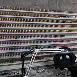 Selling  Nail items