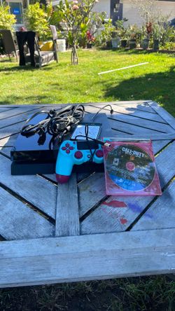 PS4 used Good condition READ description