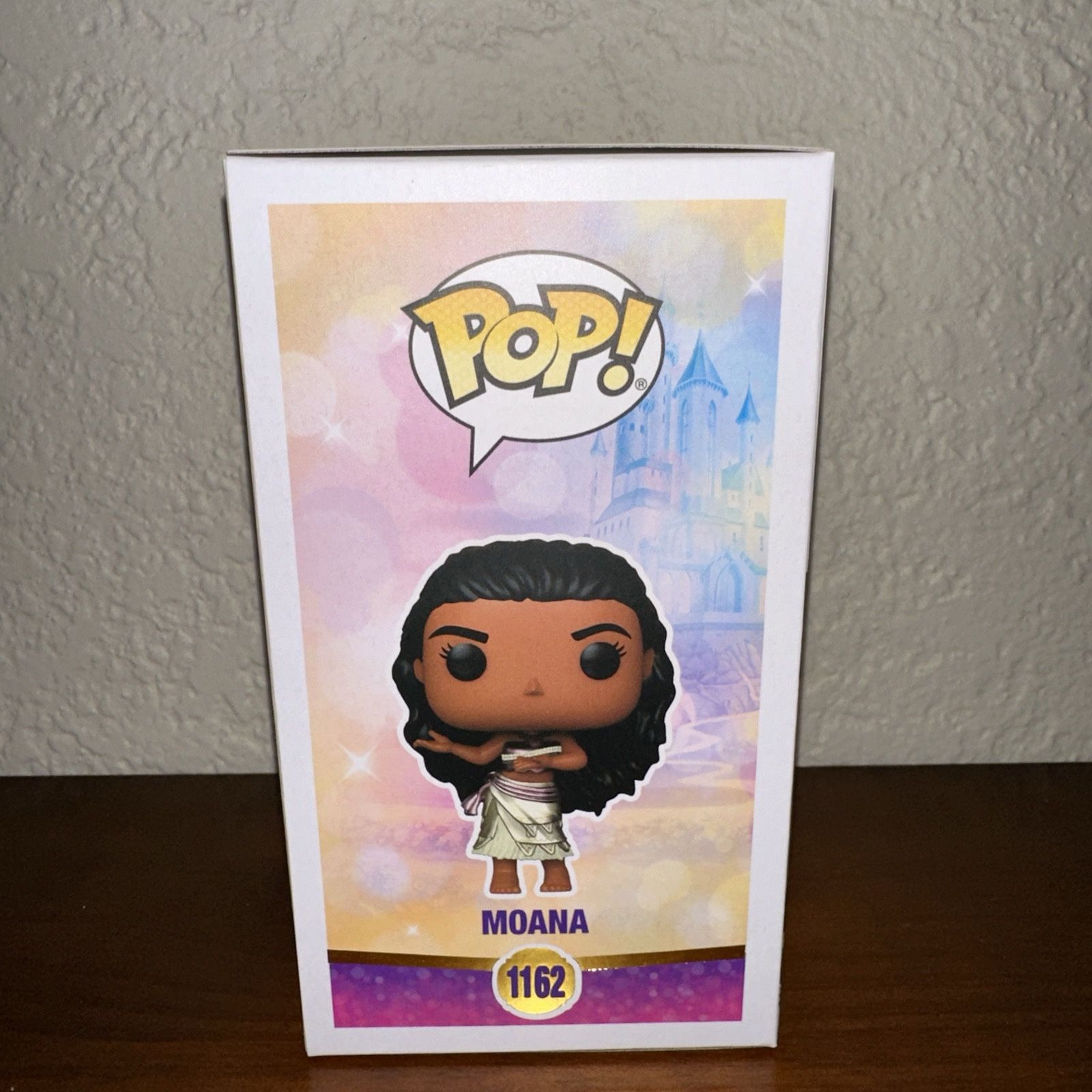 MOANA DISNEY PRINCESS 2021 VINYL FIGURE FUNKO POP SHOP EXCLUSIVE #1162 WITH PIN